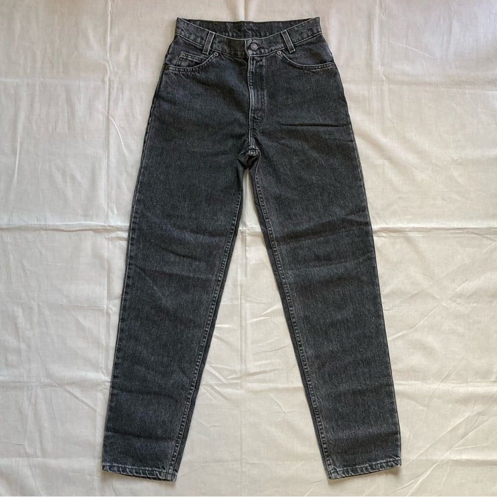 Vintage LEVI 550 Student Fit Grey Stonewash | 28x32